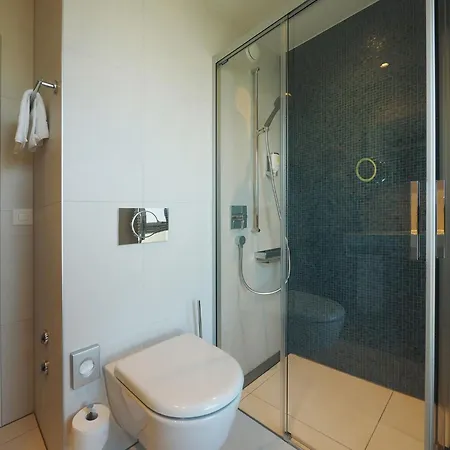 Holiday Hotel 3*